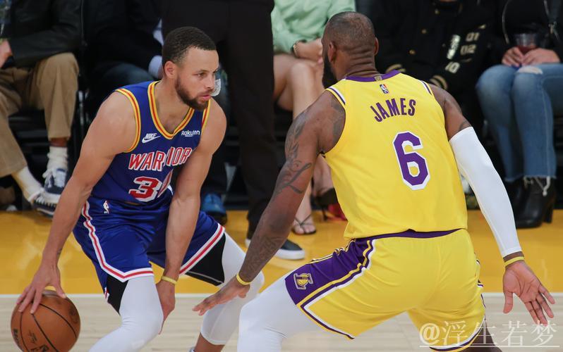 勇士击败湖人 豪取四连胜 勇士击败湖人 豪取四连胜