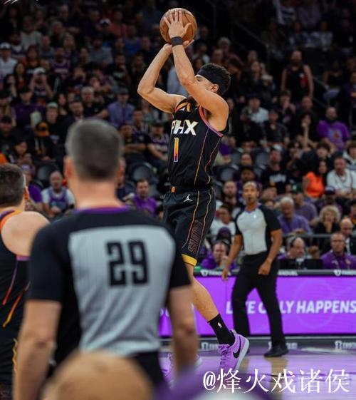 布克31分助太阳击败爵士重回榜首 开拓者力克森林狼结束3连败 布克31分助太阳击败爵士重回榜首 开拓者力克森林狼结束3连败