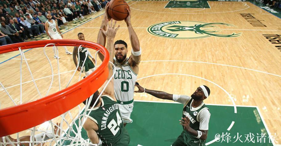 塔图姆31+12力压字母哥43+13 凯尔特人逆转击败雄鹿 塔图姆31+12力压字母哥43+13 凯尔特人逆转击败雄鹿