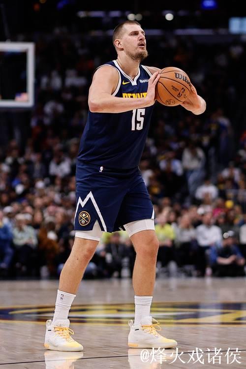 约基奇连4场三双掘金大胜76人 猛龙逆转魔术